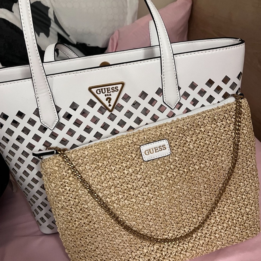 GUESS White and Tan Tote Bag Set